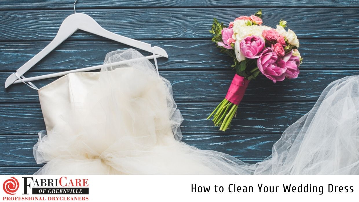 How to Clean Your Wedding Dress